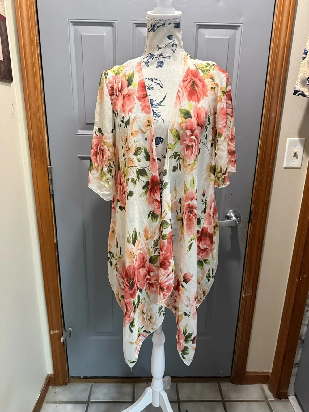 Charlotte Russe - Peach Floral Print shrug shawl -feminine wrap
